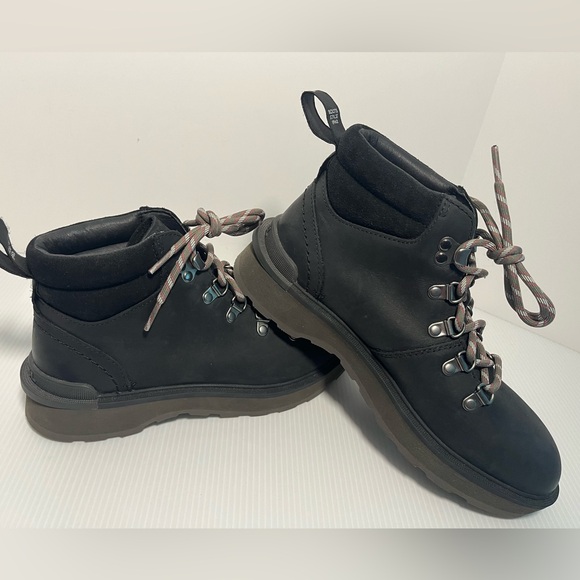 Sorel Genuine Leather Water Repellent Hi-Line™ Hiker Boots Black - Picture 6 of 16